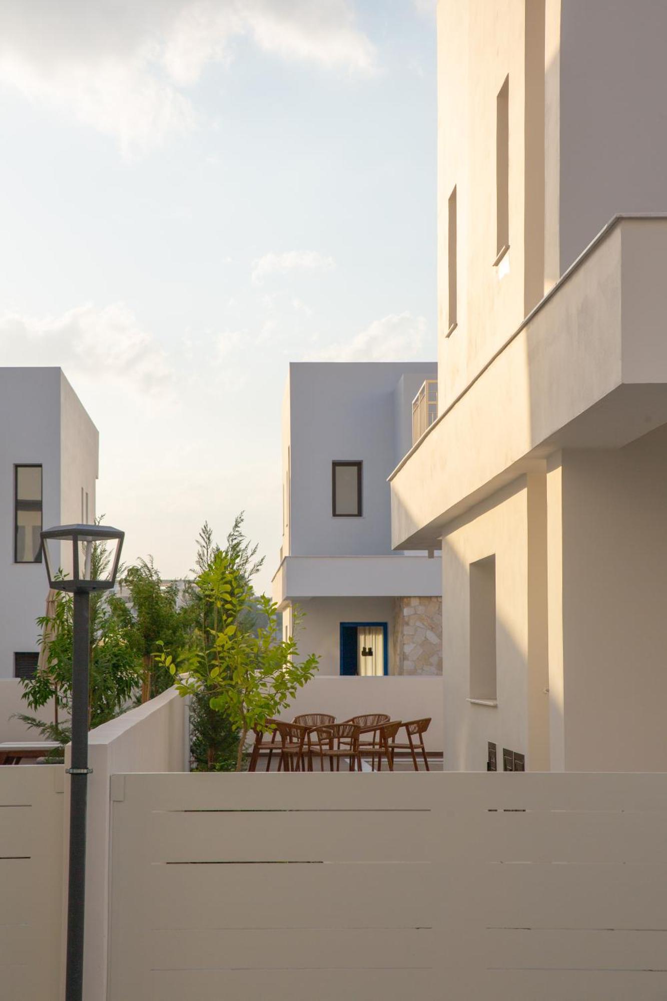 Liv & Co Suites & Villas Voroklini Exterior photo